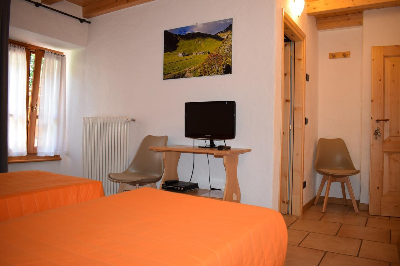 Italo-Svizzero Otel Chiavenna Dış mekan fotoğraf